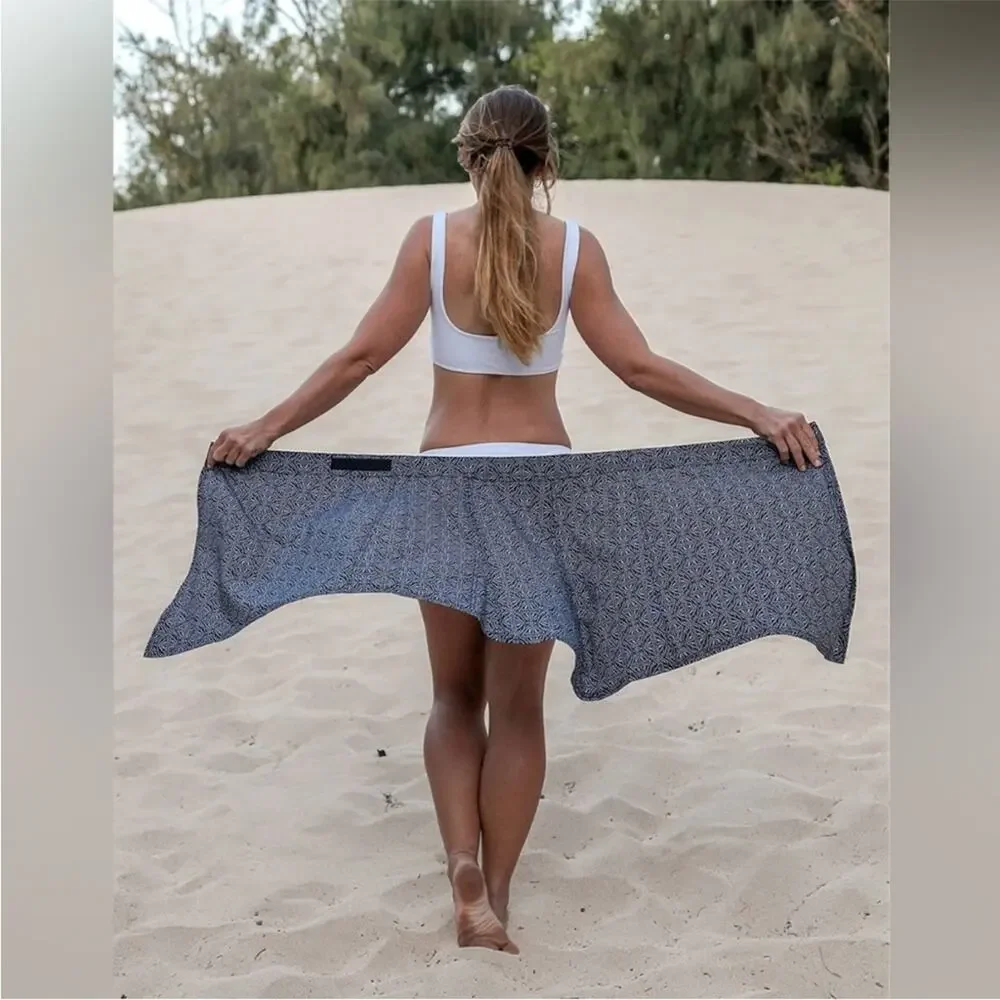 Ripskirt Hawaii Wrap Skirt Length 2 In Black Pearl Batik Size Large